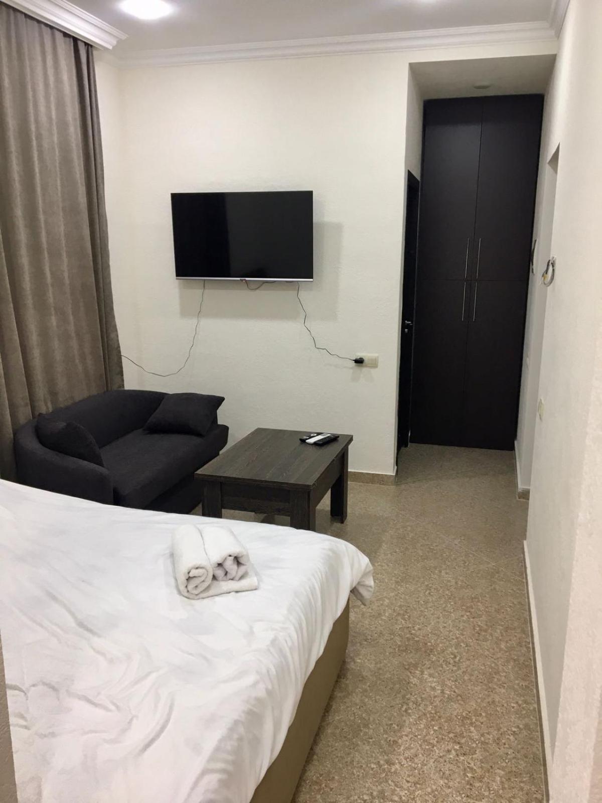 Aygestan Apartments Erivan Exterior foto